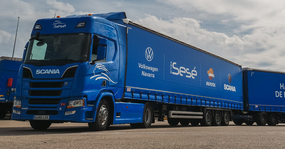 First Duo Trailer combination on renewable fuels in Spain | Scania Group