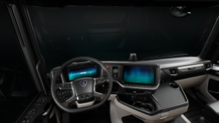 Scania Smart Dash représente la dernière avancée en matière de solutions d'interface homme-machine pour les postes de conduite des poids lourds. Le conducteur choisit les informations à afficher ou à omettre, et l'ensemble du dispositif est conçu pour être intuitif et convivial, avec un mélange intelligent de commandes physiques et numériques qui offre une bonne vue d'ensemble et évite toute surcharge cognitive.