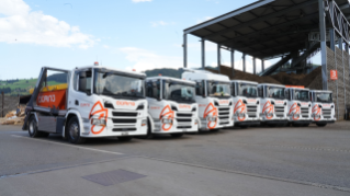 leich sieben Neue Scania durfte die in Ebikon ansässige Düring Schweiz AG in den letzten Wochen und Monaten in Betrieb nehmen.