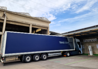 Il tour europeo del camion 100% elettrico di Scania continua: la tappa di Vado Ligure