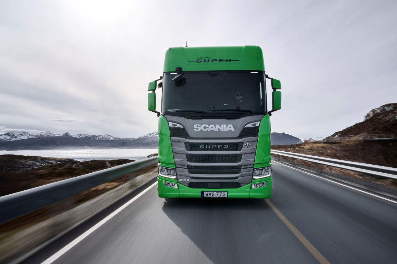 Green truck Scania super