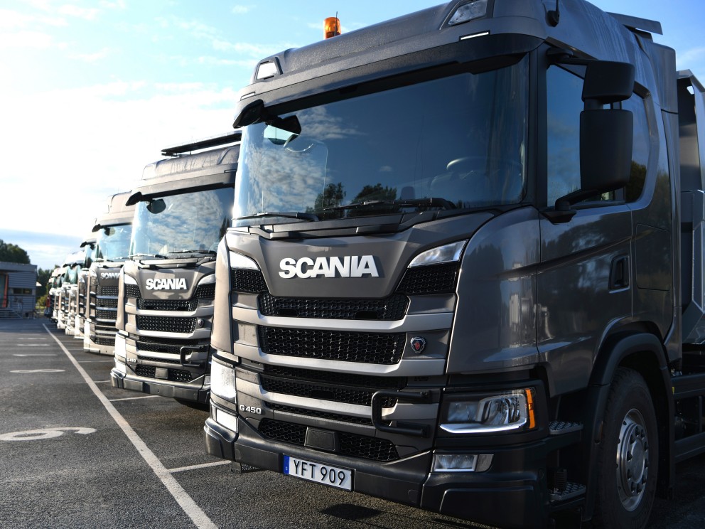 STEBAG: Scania V8-Truck mit Yokohama Branding zur Miete