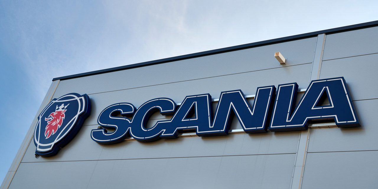  „Scania“ ženklas ant pastato